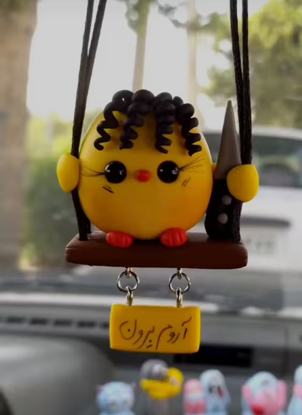 آویز ماشین طرح جوجه( نشکن)