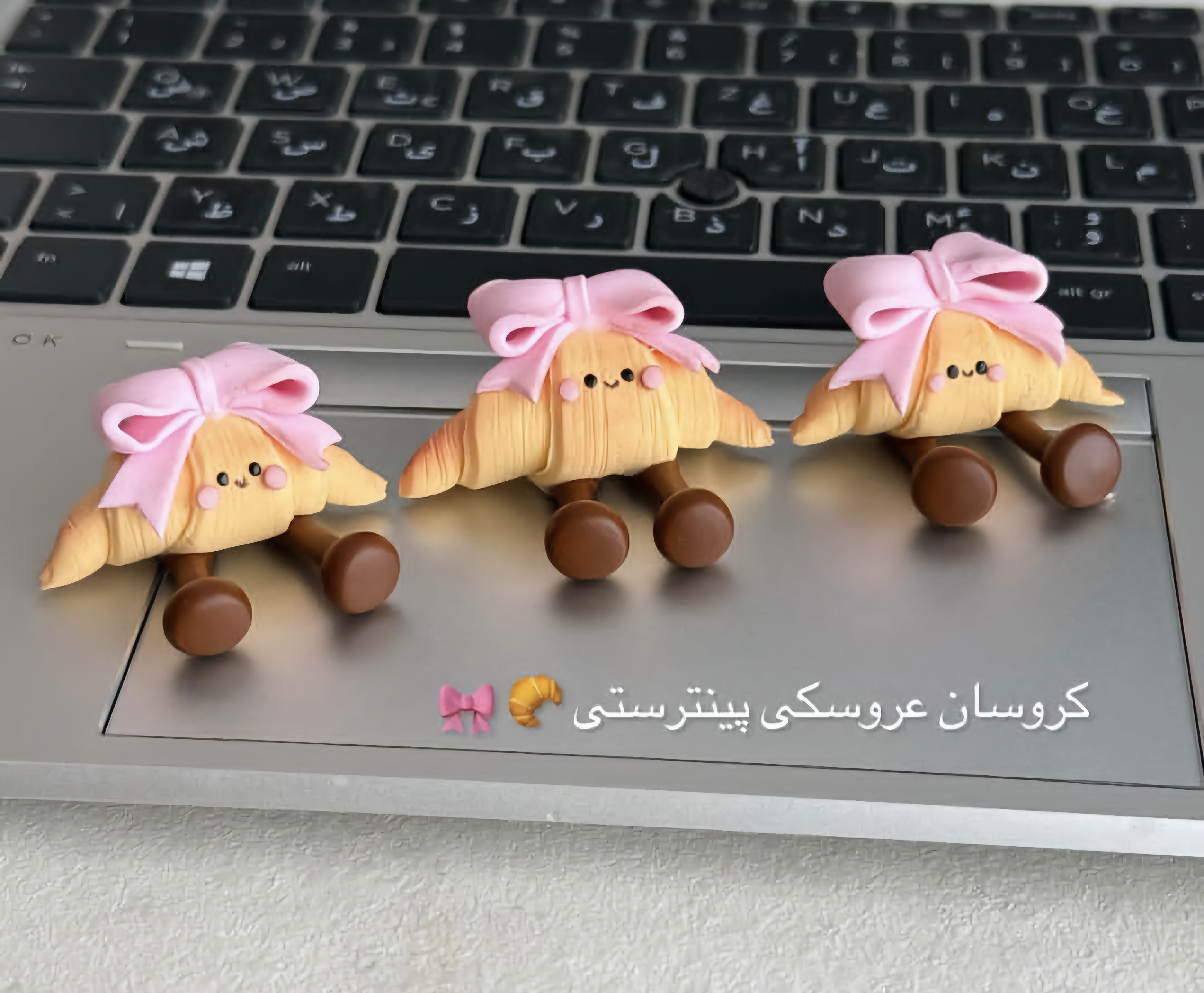 روداشبوردی جذاب خمیری دستساز طرح کروسان